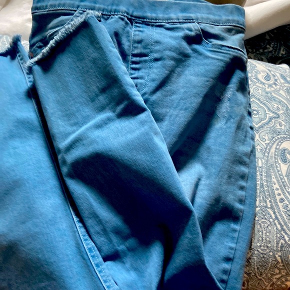 Light blue jeans - Picture 1 of 1